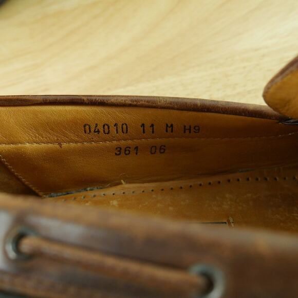 Vintage Cole Haan Tassel Loafers 11 THRASHED Boat Shoes Leather Old Money Preppy main image 4